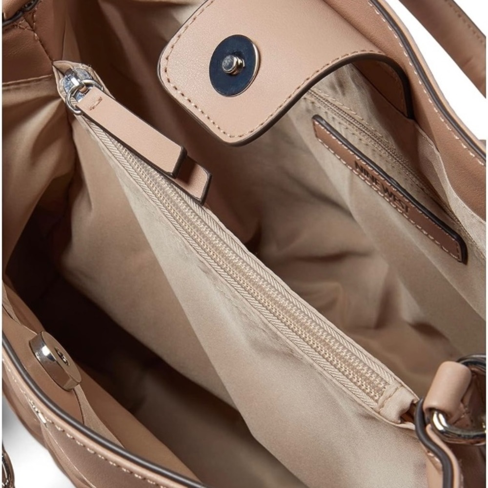 NINE WEST. NWOT. Brand new bag. Judilee Satchel. Blushing color. Quilted. - Picture 4 of 6